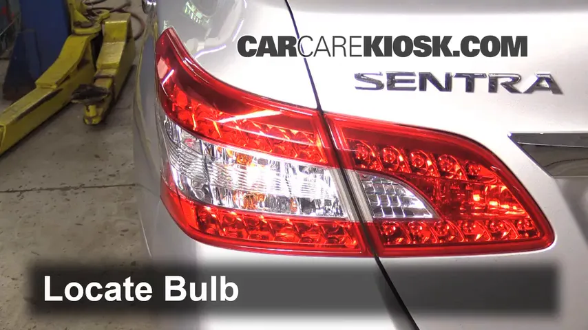2013 Nissan Sentra SV 1.8L 4 Cyl. Lights